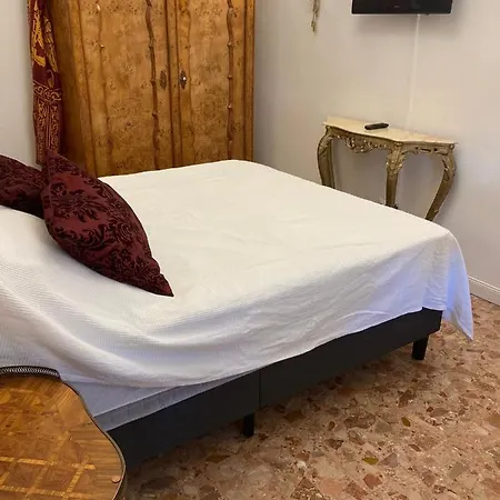 Venezianischer Palazzo Mit Kostenlosen Wlan Naehe Markusplatz * Venedig